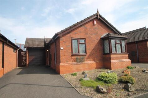 2 bedroom detached bungalow for sale