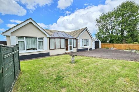 3 bedroom bungalow for sale