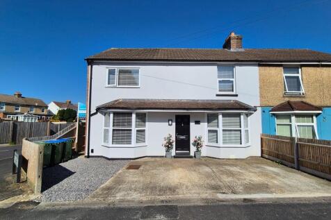 4 bedroom semi-detached house for sale