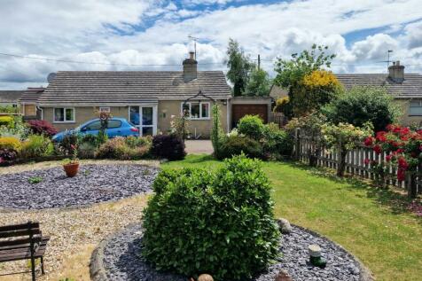 3 bedroom detached bungalow for sale