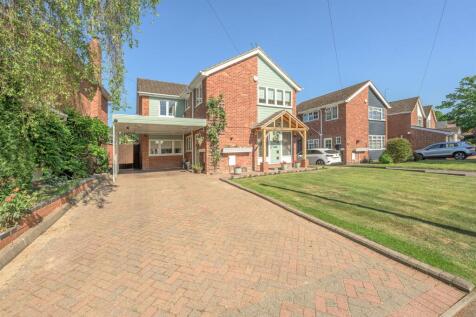 Buckingham Grove, Kingswinford, DY6 9EA 4 bed detached house for sale