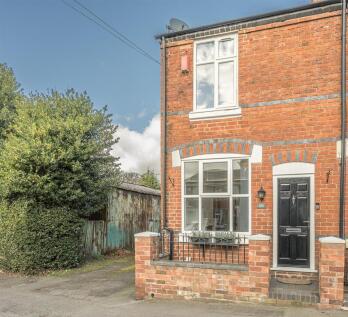Brook Street, Stourbridge, DY8 3UX 2 bed end of terrace house for sale