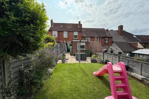 Spring Street, Halesowen, B63 2SY 2 bed terraced house for sale