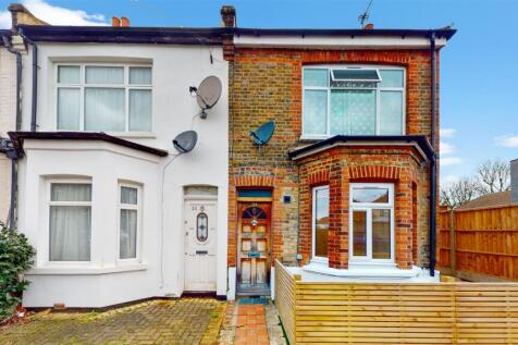 Priory Park Road, Wembley 1 bed flat for sale