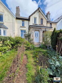 Trelawny Road, PL19. 2 bed terraced house for sale