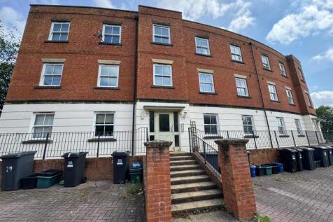 Fairby Close, Tiverton EX16 2 bed flat for sale