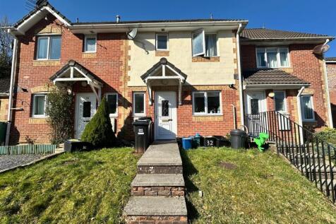Spencer Drive, Devon EX16 2 bed terraced house for sale