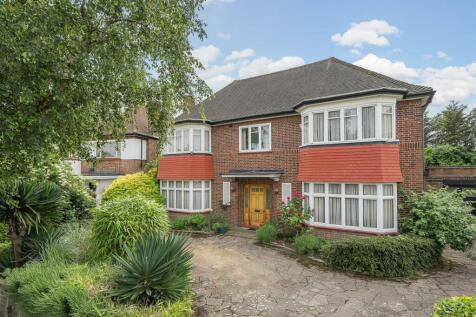 7 bedroom detached house for sale