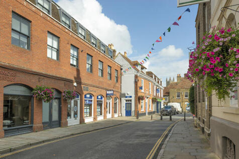 St. James House, Castle Street... 1 bed flat for sale