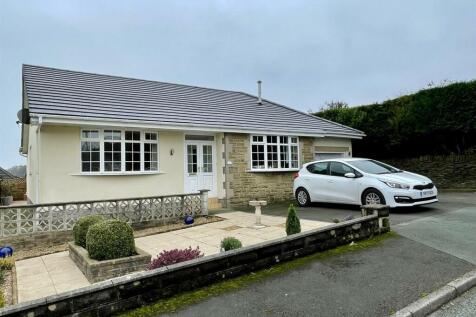 Thorn Drive, Bradford BD13 3 bed detached bungalow for sale