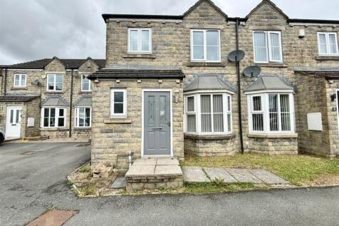 3 bedroom town house for sale