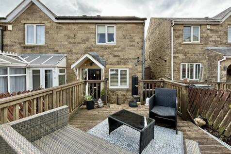John Hanson Court, Bradford BD13 2 bed semi