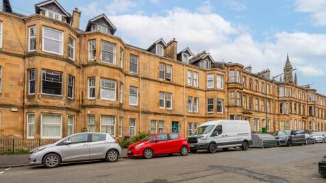 3 bedroom flat for sale