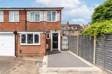 2 bedroom end of terrace house for sale
