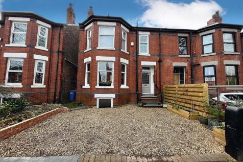 5 bedroom semi-detached house for sale