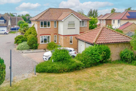 Felsham Chase, Burwell 4 bed detached house for sale