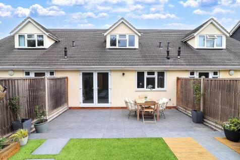 Fairview Road, Stevenage... 2 bed terraced house for sale