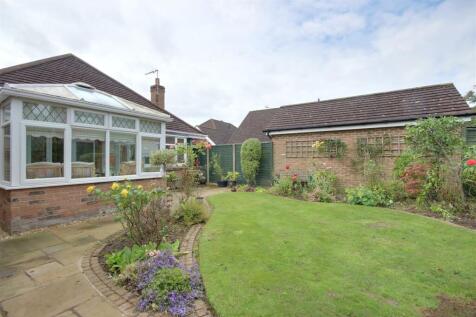 Nunburnholme Avenue, North Ferriby 3 bed detached bungalow for sale