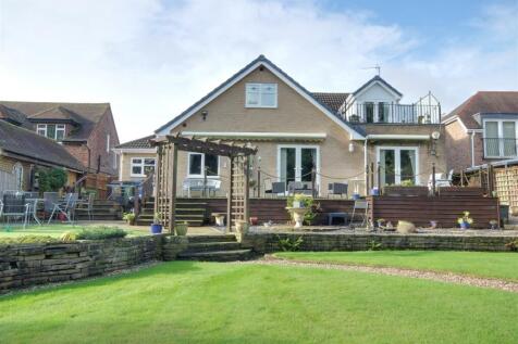 The Fairway, West Ella 4 bed detached house for sale