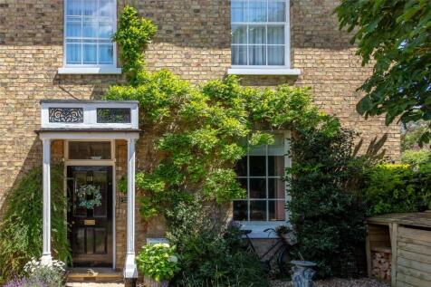 High Street, Kempston, Bedfordshire... 4 bed terraced house for sale