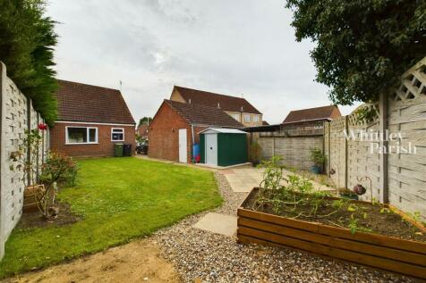 2 bedroom semi-detached bungalow for sale