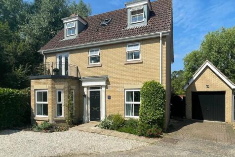 Viscount Close, Diss 6 bed detached house for sale