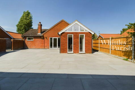 3 bedroom detached bungalow for sale