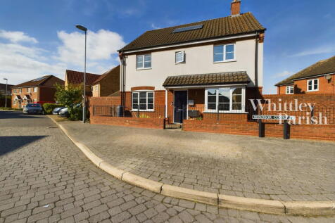 Windsor Court, Diss 4 bed detached house for sale