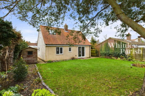 Clement Gardens, Diss 2 bed chalet for sale