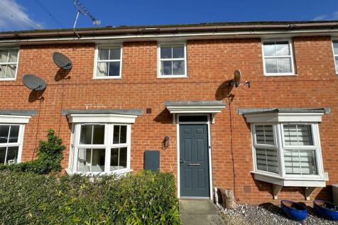 Curlew Drive, Chippenham 3 bed terraced house for sale