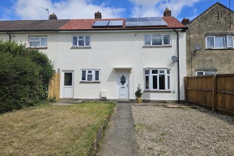 Hill Rise, Chippenham 3 bed terraced house for sale