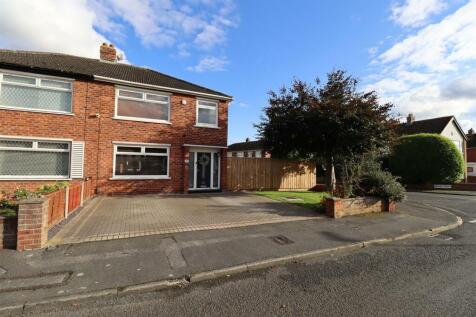 Green Vale Grove, Fairfield, TS19 7RA 3 bed semi