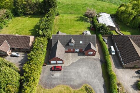 Glendale, Elton, TS21 1AG 4 bed detached house for sale