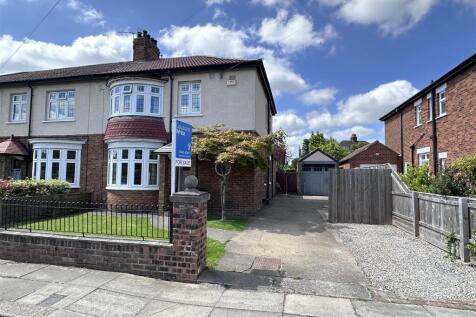 Brisbane Grove, Hartburn... 3 bed semi