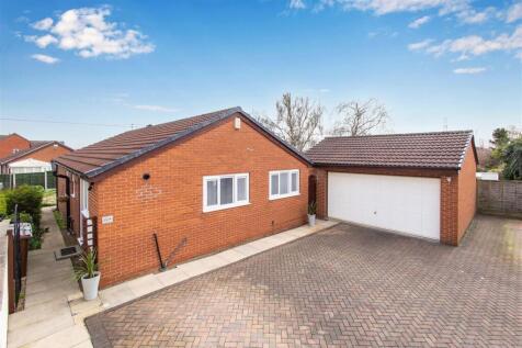3 bedroom detached bungalow for sale
