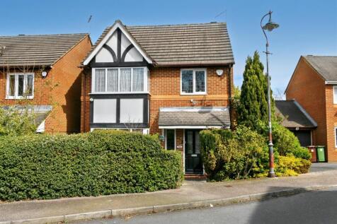 King Charles Road, Shenley 3 bed detached house for sale