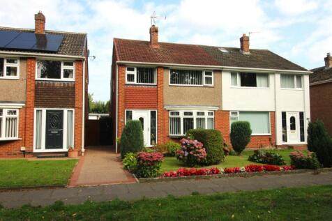 3 bedroom semi-detached house for sale