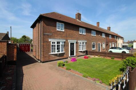3 bedroom end of terrace house for sale