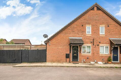 Webber Close, Shefford, SG17 1 bed cluster house for sale