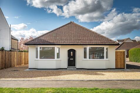 Hitchin Lane, Clifton, Shefford, SG17 3 bed bungalow for sale