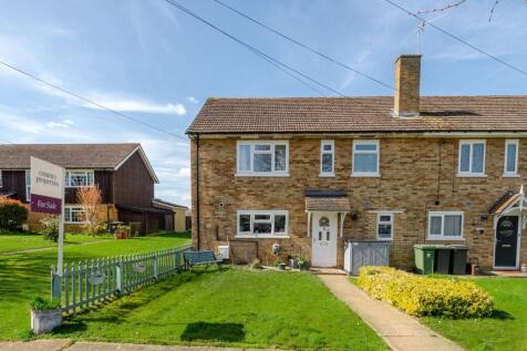 Hoover Place, Chicksands, Shefford, SG17 3 bed end of terrace house for sale