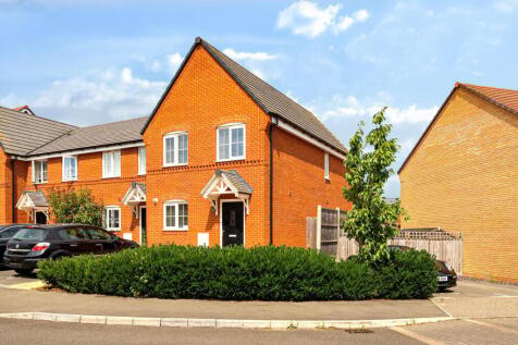 Woodpecker Mead, Lower Stondon... 3 bed end of terrace house for sale