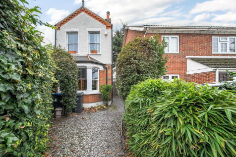Fassett Road, Kingston Upon Thames, KT1 2 bed detached house for sale