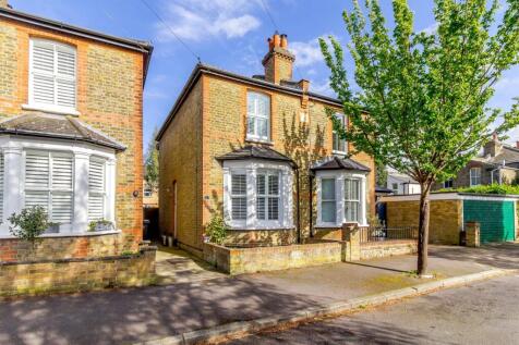 Herbert Road, Kingston Upon Thames, KT1 2 bed semi