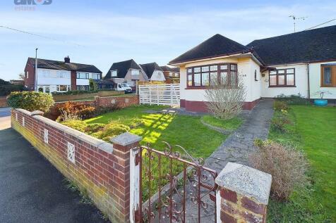 3 bedroom semi-detached bungalow for sale