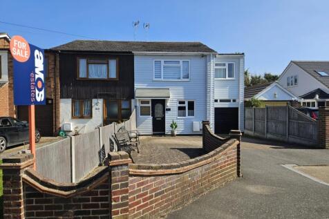 4 bedroom semi-detached house for sale