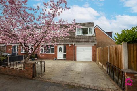 3 bedroom semi-detached house for sale