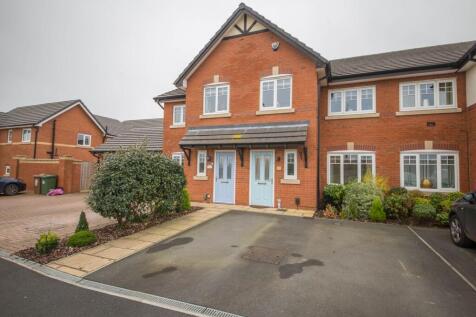 3 bedroom mews property for sale