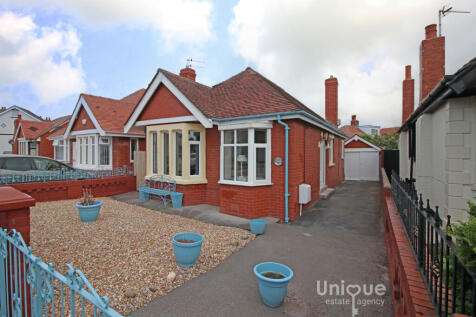 Warbreck Drive,  Blackpool, FY2 2 bed bungalow for sale