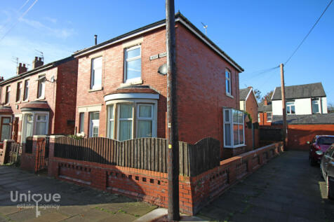 Lindsay Avenue,  Blackpool, FY3 3 bed detached house for sale